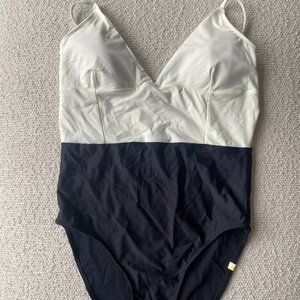 Summersalt Women's The Wave One Piece Colorblock Swimsuit, Navy & White, Size 8